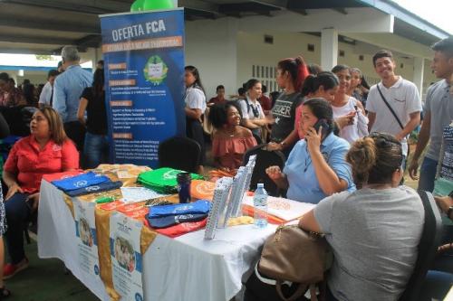 XI Feria de Orientación Vocacional y Profesional Panama Este (1).jpg