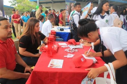 XI Feria de Orientación Vocacional y Profesional Panama Este (2).jpg