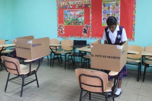 Proceso Electoral Estudiantil en el Centro Educativo Estado de Qatar Panama Este (4).jpg