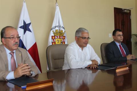 MEDUCA, la Alcaldía de Panamá, Mides y Senniaf firman carta de cooperación