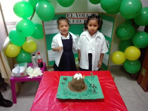 Niños y jóvenes de Bocas del Toro presentan proyectos en Feria Científica Haciendo ciencia