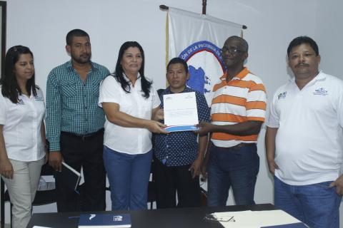 Viceministra de Educación se reunió con padres de familia, docentes y supervisores de Bocas del Toro.