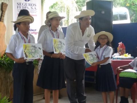 Celebran el XXVI concurso regional de décimas ambientales en Coclé