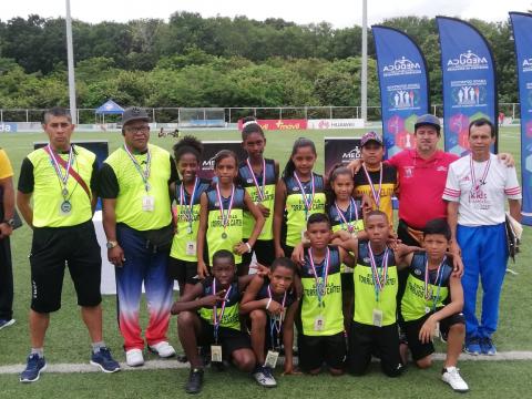 Escuela Torrijos Carter logró el segundo lugar en mini-atletismo JUDEN de nivel primario