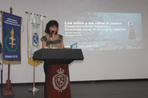 Celebran con éxito el Primer Foro de Educación Inicial en Panamá Centro