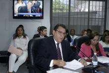 Comisión de Presupuesto aprueba traslados millonarios al Meduca