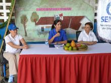 Ministra de Desarrollo social visita escuela de Quebrada Ciprián