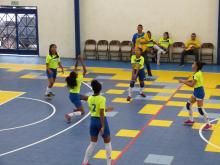 Buenos partidos en la segunda jornada del voleibol femenino de premedia en Herrera