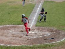 Coclé y Panamá Oeste a la final del béisbol masculino de premedia de Herrera